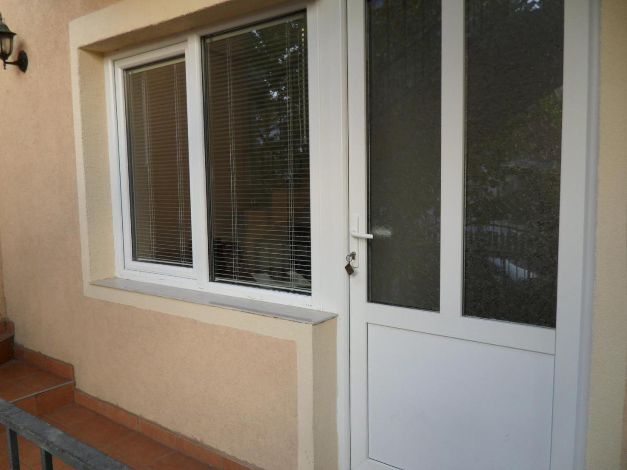 Misko'S Guest House Skopje Exterior photo